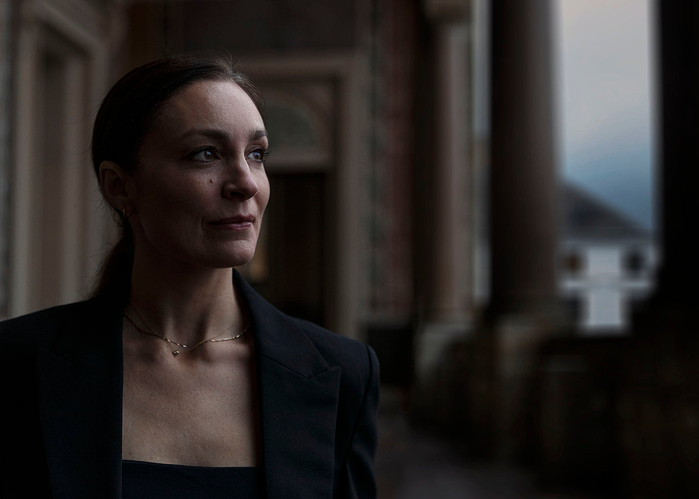 Amy Watson, A Steady Hand