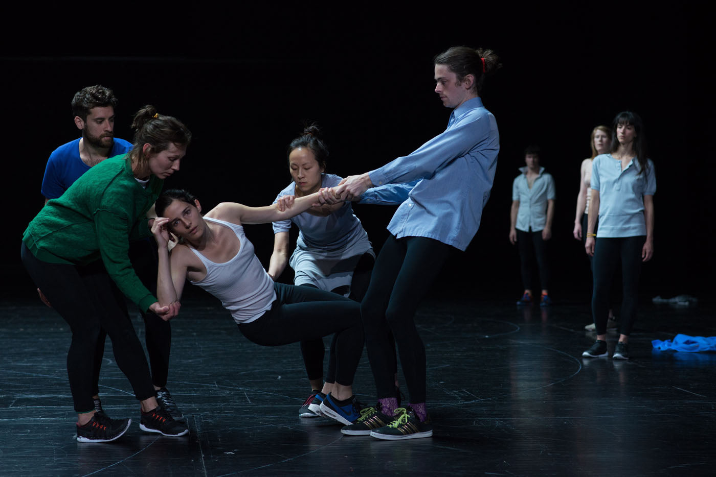 Anne Teresa De Keersmaeker / Rosas' “Golden Hours.” Photograph by Anne Van Aerschot