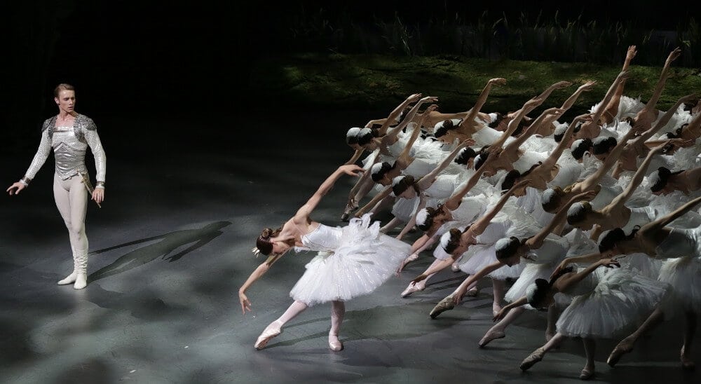 Swans of La Scala