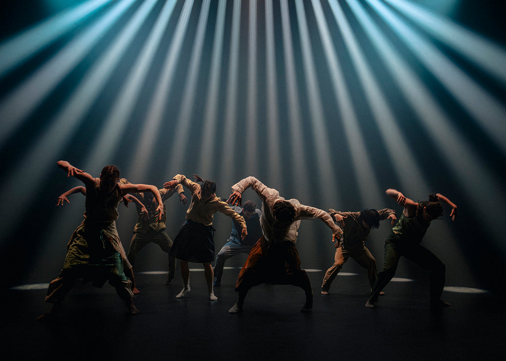 Schechter II in “In the Brain” by Hofesh Shechter. Photograph by Todd MacDonald