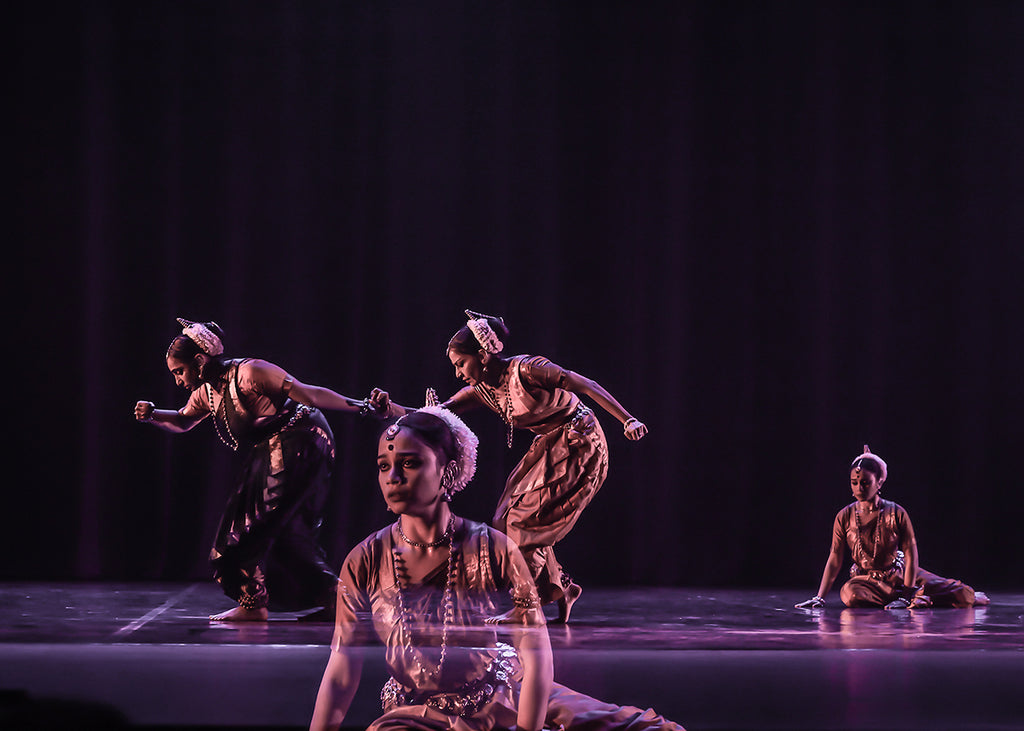 Surupa Sen, Pavithra Reddy, and Anoushka Rahman in “Khaṅkhaṇā—the sound of dancing feet.” Photograph by Naveen V. Raju