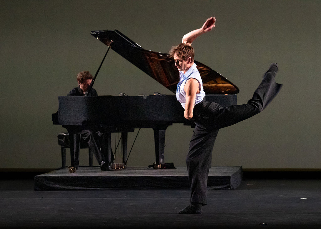  Friedemann Vogel in Friedemann Vogel &amp; Thomas Lempertz’s “ECHO:SOG.” Photograph by Steven Pisano 
