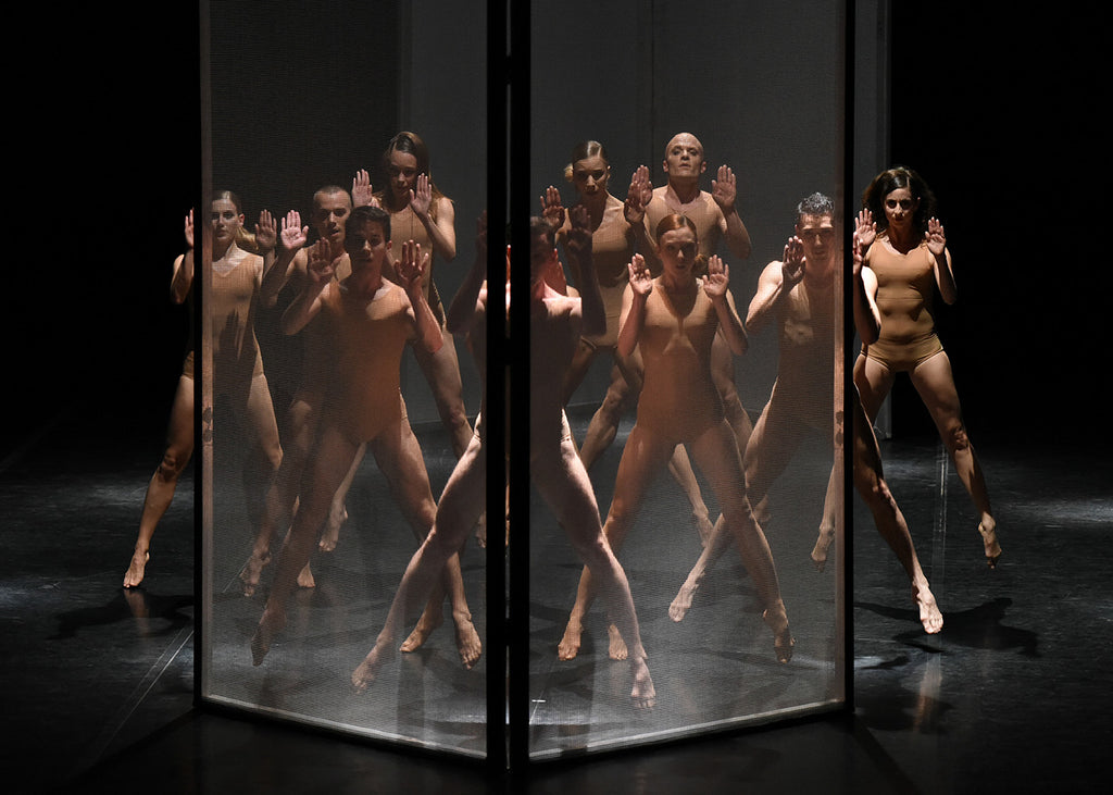 Malandain Ballet Biarritz in “Boléro” by Thierry Malandain. Photographe by Olivier Houeix 