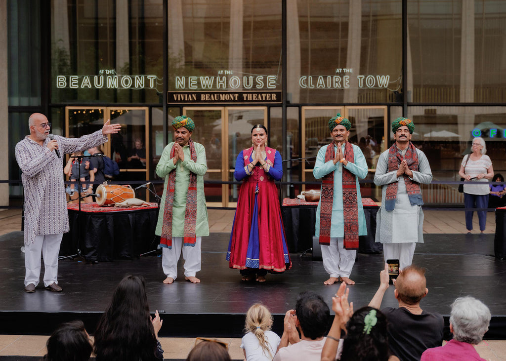 Tarini Tripathi and SAZ trio take a bow after “Inayat: A Duet for Four.” Photograph by Lawrence Sumulong