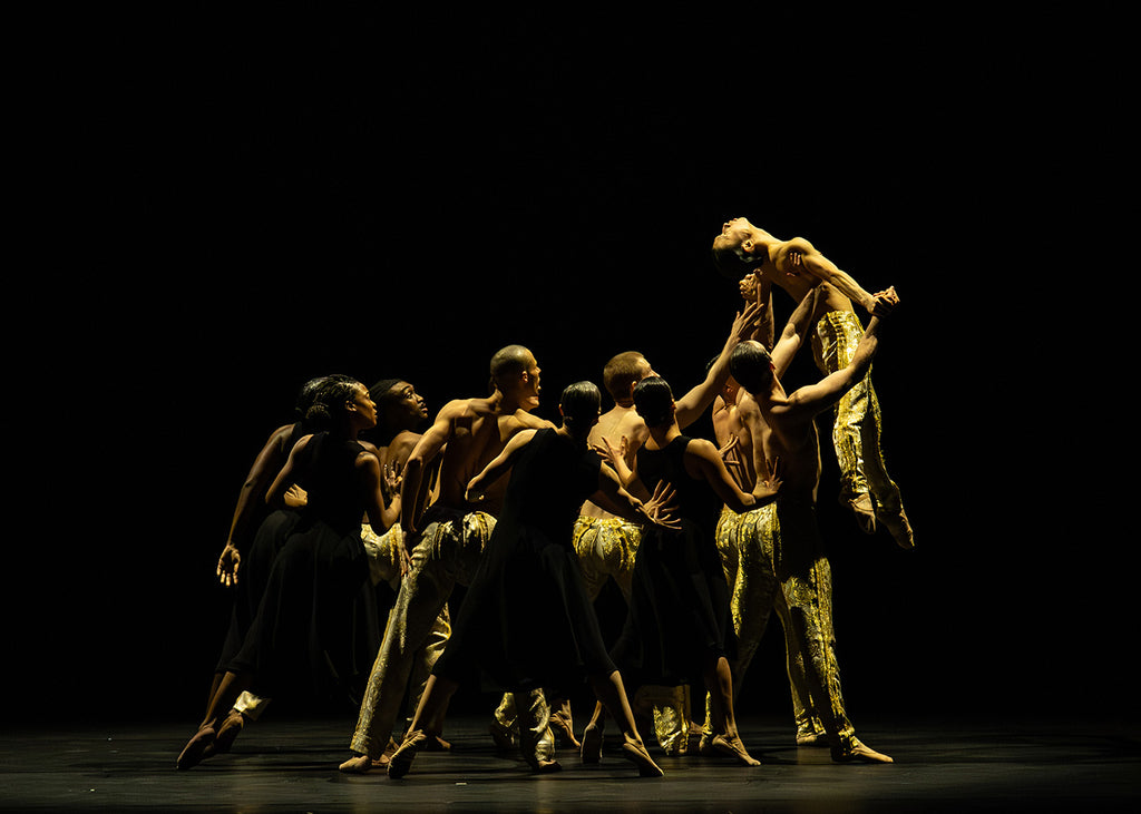 Hubbard Street Dance in “Gnawa” by Nacho Duato. Photograph by Michelle Reid
