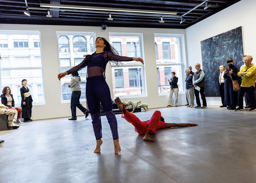 Cynthia Koppe, Zo Williams, and Andrea Soto  in “Wandering” by John Jasperse. Paintings by Julie Mehretu at Marian Goodman Gallery. Photograph by Maria Baranova