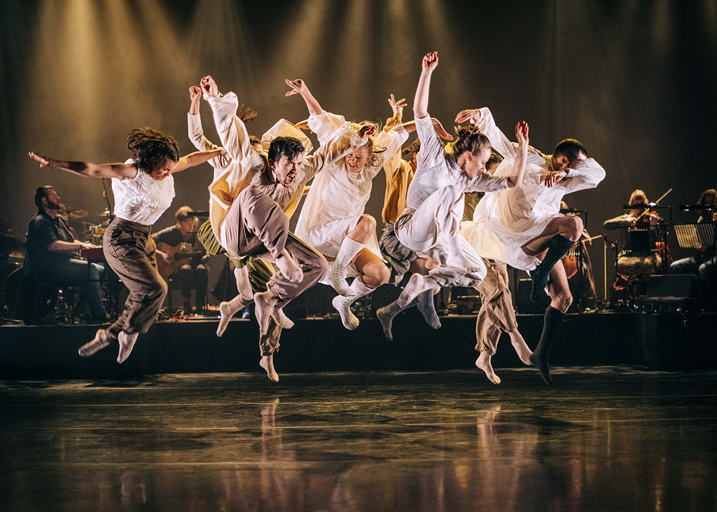 Scottish Dance Theatre in “Moving Cloud” by Sophie Nappi. Photograph by Brian Hartley