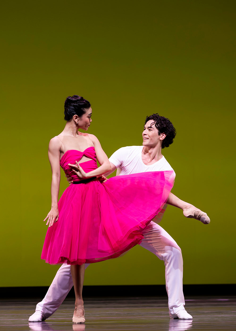 Angelica Generosa and Christopher D’Ariano in “ZigZag” by Jessica Lang. Photograph by Angela Sterling