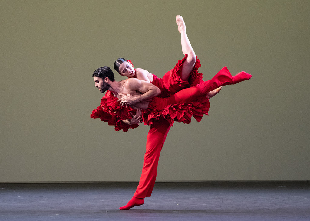 Antonio Cangiano and Amanda del Valle in “Línea Recta” by Annabelle Lopez Ochoa. Photograph by Steven Pisano