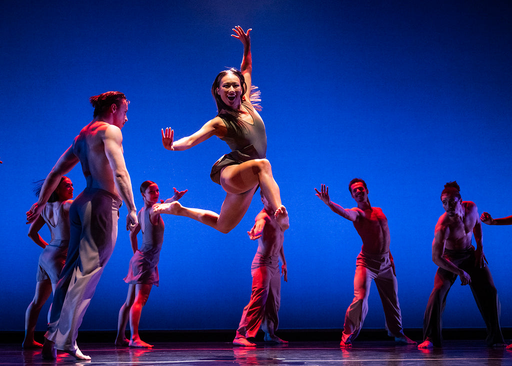 Joanne Hwang in “Nascimento Novo” by David Parsons. Photograph by Paula Lobo