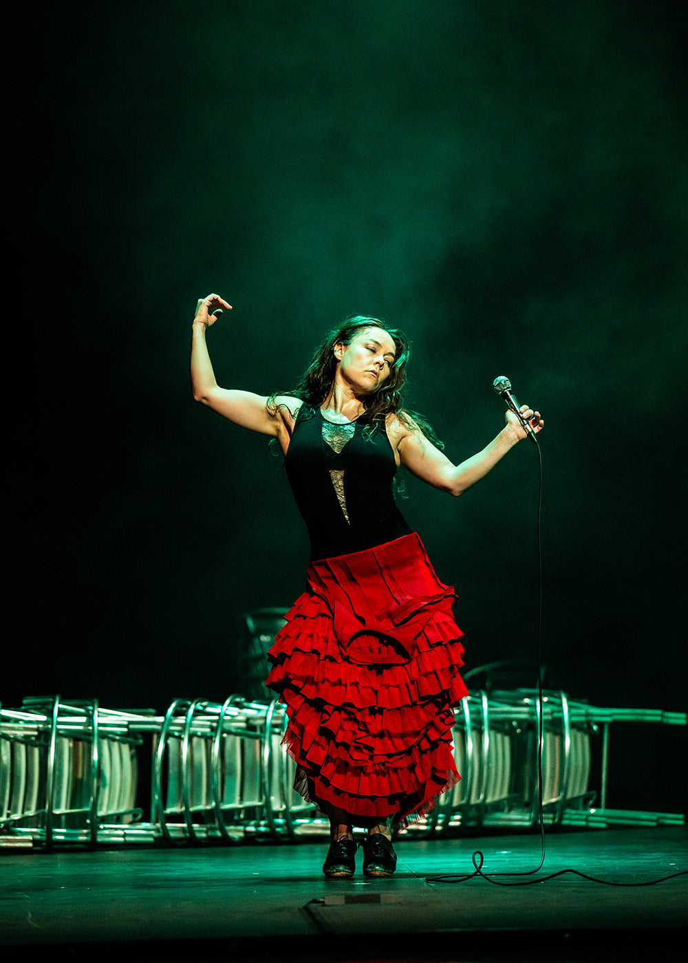 Rocio Molina's “Calentamiento.” Phtotograph by Simone Fratini 