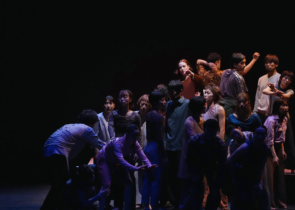 Un Yamada Company in “Moments Musicaux.” Photograph by Hiroyasu Daido, courtesy of Un Yamada Company