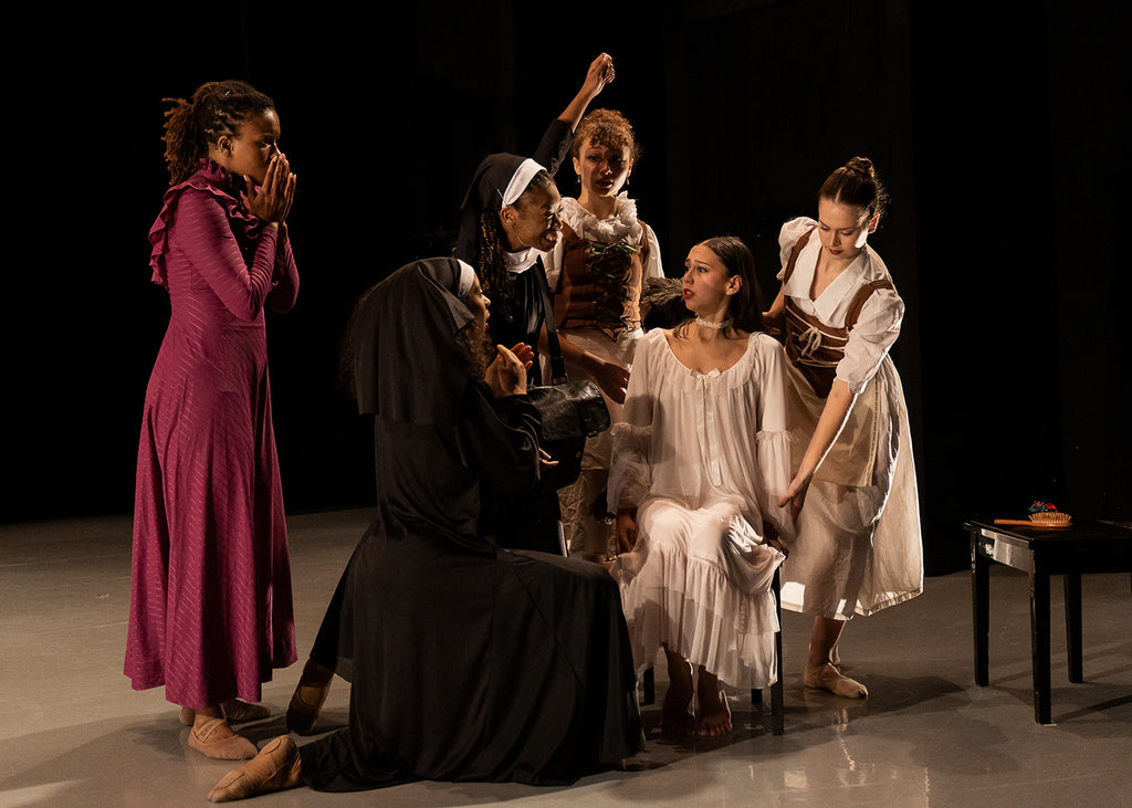 Pangea Dance Collective's “Carmilla” by Danielle Davis and Claire Pennington. Photograph by Taylor Nicole Craft