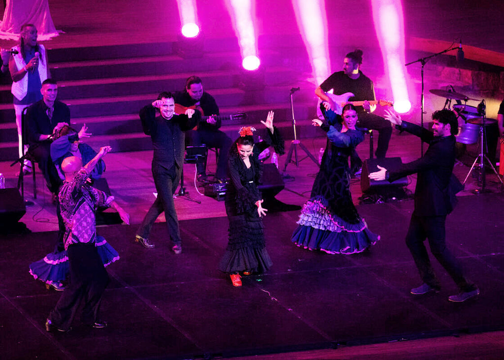 María Bermúdez and company. Photograph by Starl Amendoza