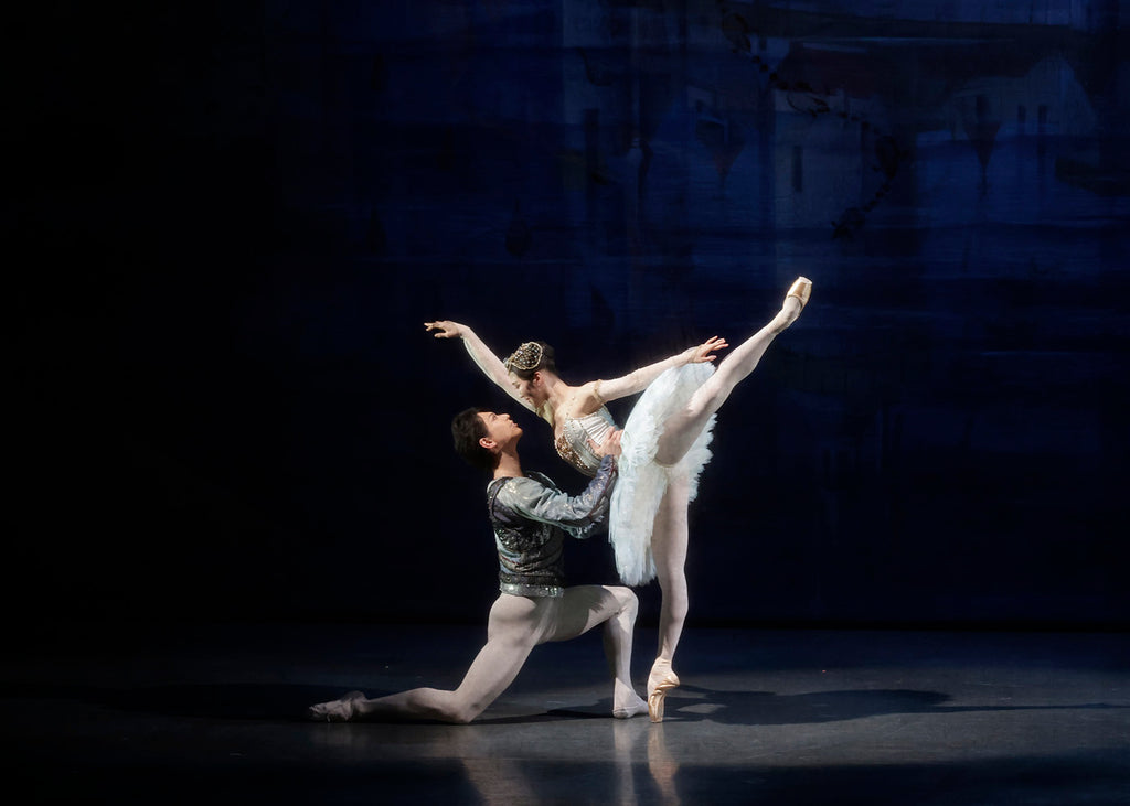 Saho Shibayama and Shun Izawa in the National Ballet of Japan's “Raymonda” by Asami Maki. Photograph by Hidemi Seto, Courtesy of the National Ballet of Japan